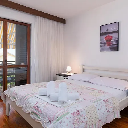 Apartment 5494a *