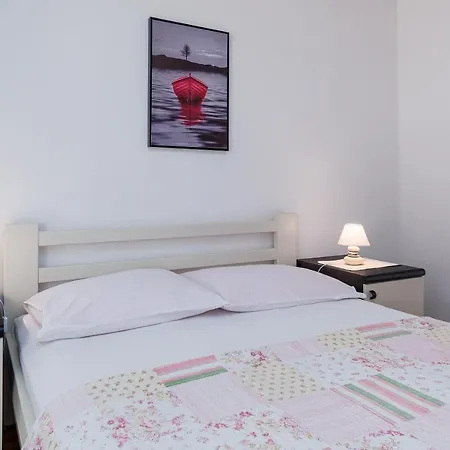 5494a Apartment