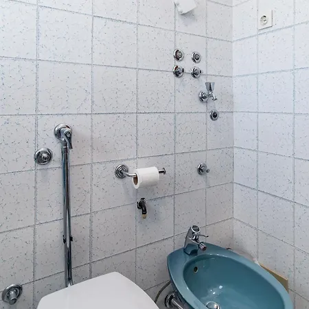 Apartment 5494a